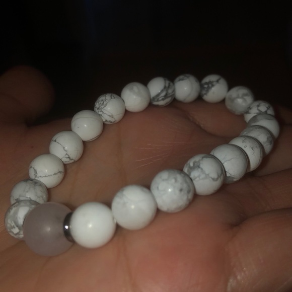 Howlite + Rose Quartz - Picture 4 of 6